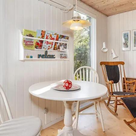 Tranquil Waterside Retreat-by Traum Thyholm